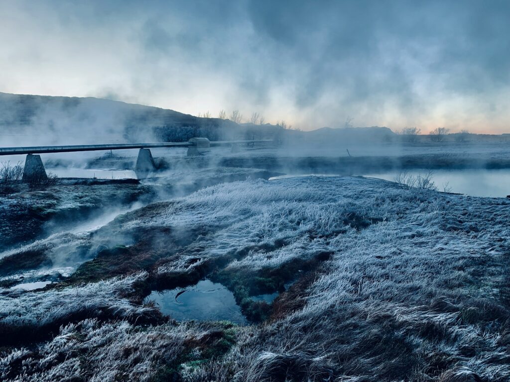 Cold plunge in a geothermal area 